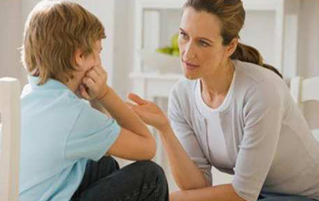 离异家庭孩子应怎么教育,如何减少离异家庭对孩子的伤害