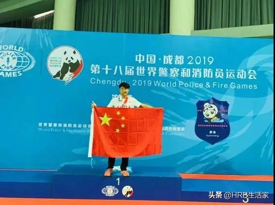 松花江上的“冠军水警”——记哈尔滨市公安局航运分局民警金玺