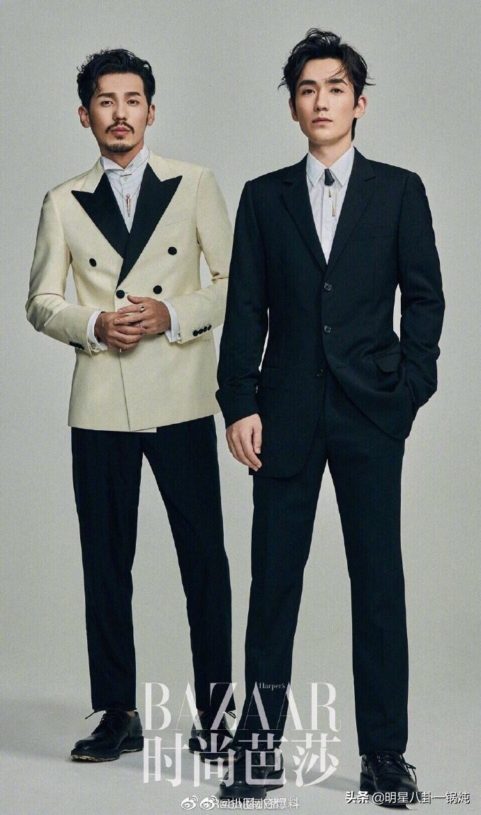 王一博杂志时尚芭莎跟肖战对比图,王一博肖战白色衬衫芭莎
