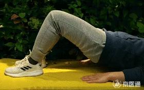 「一个小动作」防痔疮、治便秘…男女老少都受益！