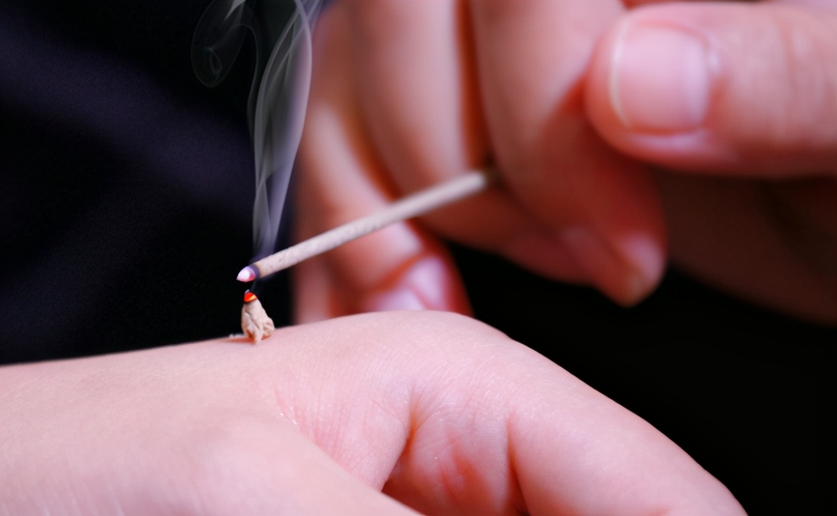 在家艾灸没有艾灸盒怎么办,在家艾灸哪种灸法效果最好