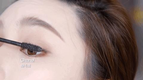 炸上热搜的她，说一句人间绝色不过分吧？