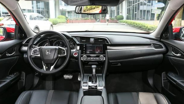 单月销量突破2万辆！本田思域真的有这么好？它有哪些优缺点？