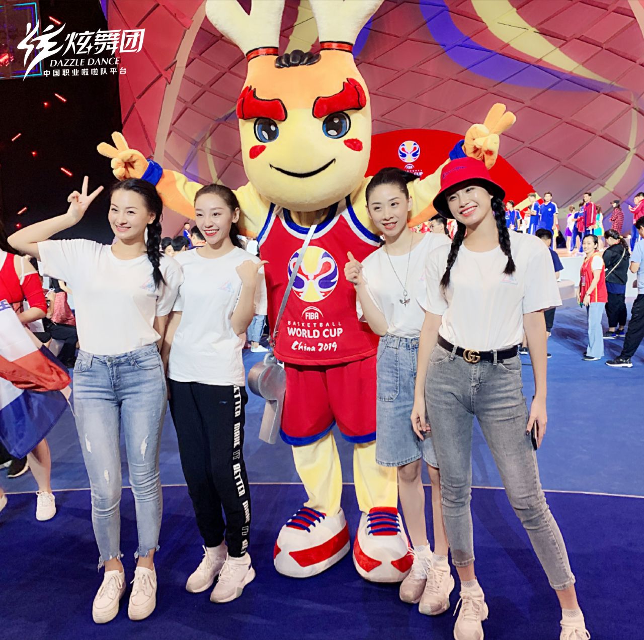 腾讯炫舞团啦啦队,腾讯体育美女跳舞