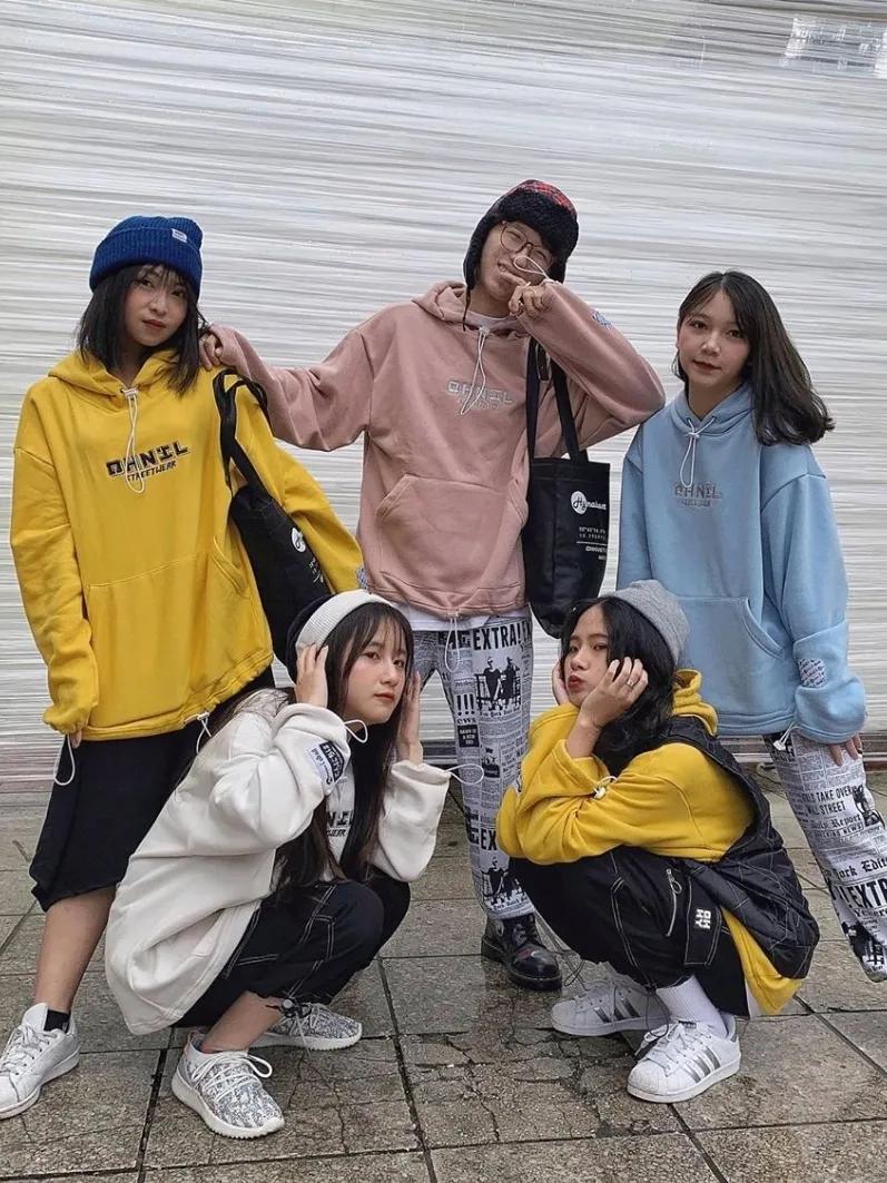 BM风卷土重来，美式街头+复古英伦的风俘获万千少女们的心