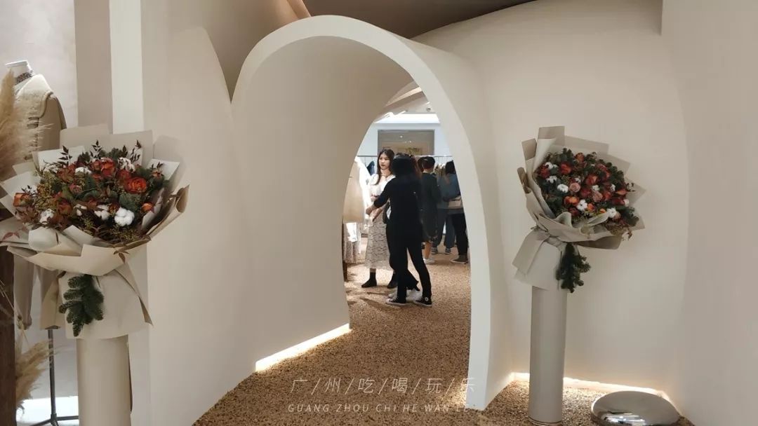 韩国东大门服装批发甜美风格专卖,韩国东大门服装在哪里买