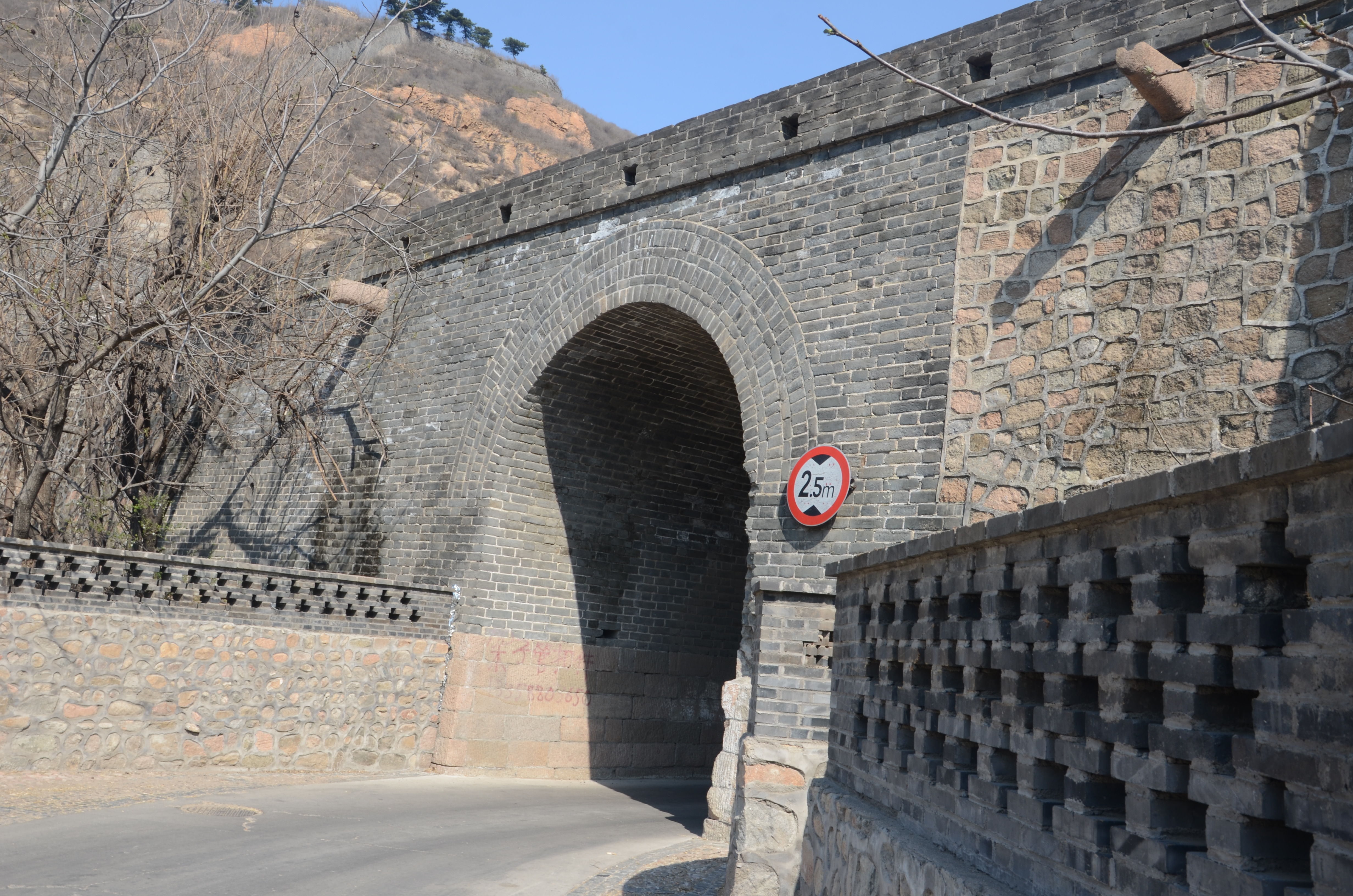 介绍两处辽宁与河北的分界线，更是华北与东北的分界处