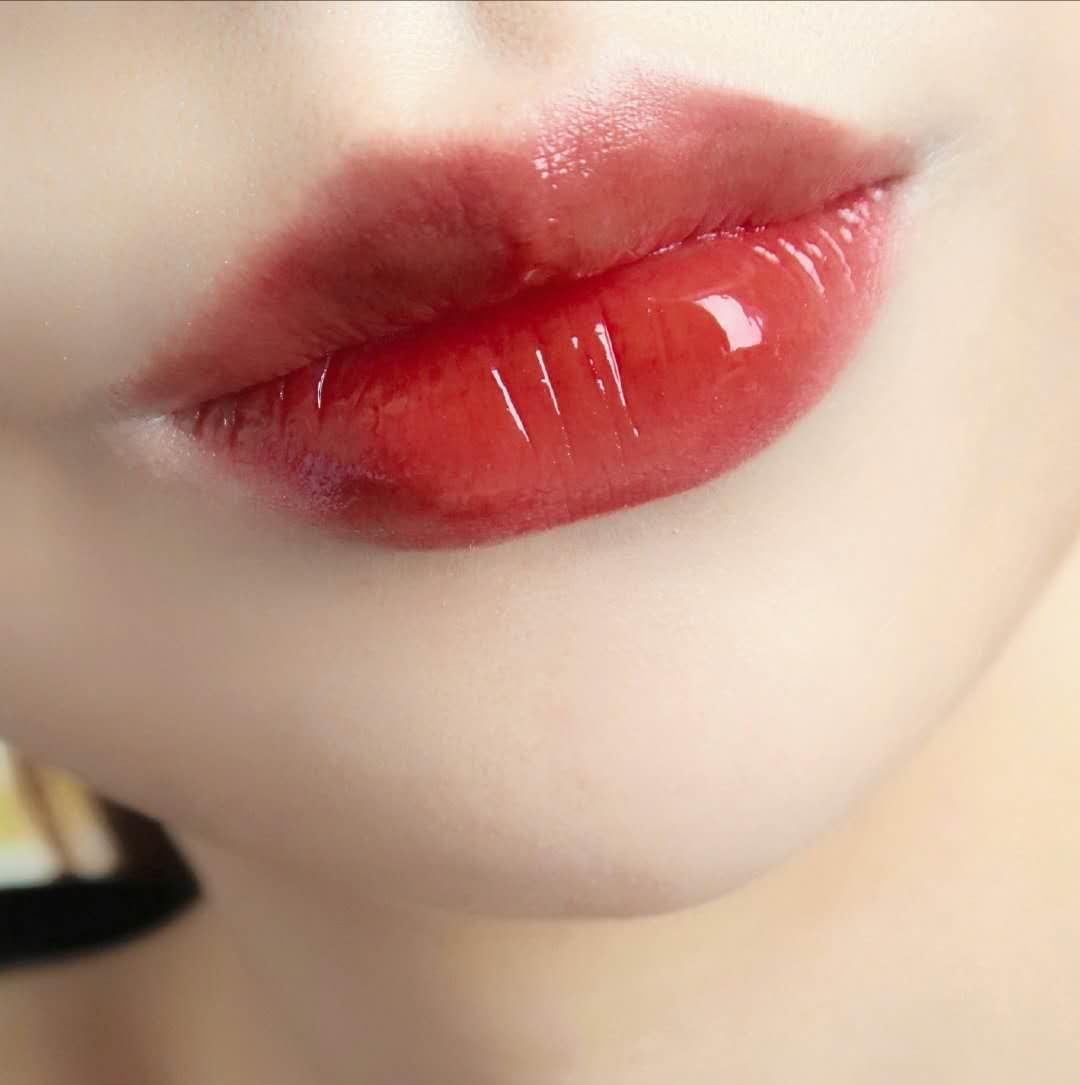 intoyou水雾唇釉显气色,淡淡的又显白的唇釉