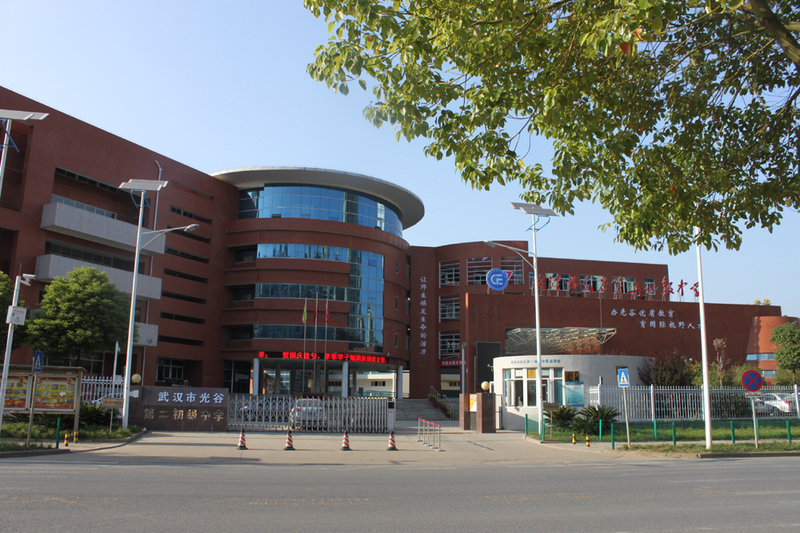 低进高出的高中,低进高出优秀学生