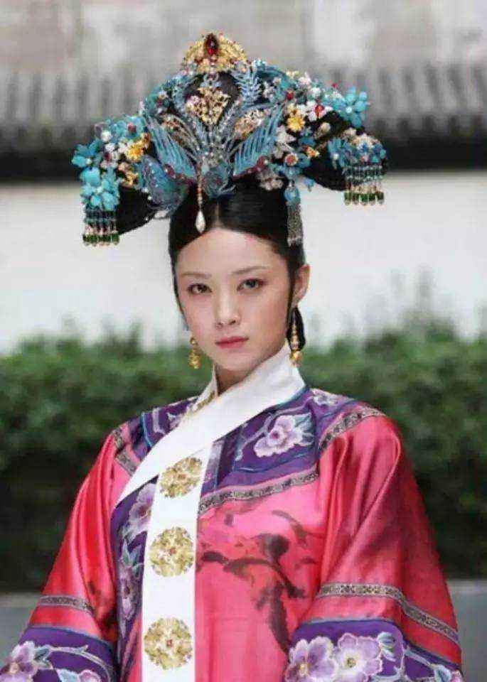 少数民族的首饰为什么多,各个民族的首饰和特点是什么