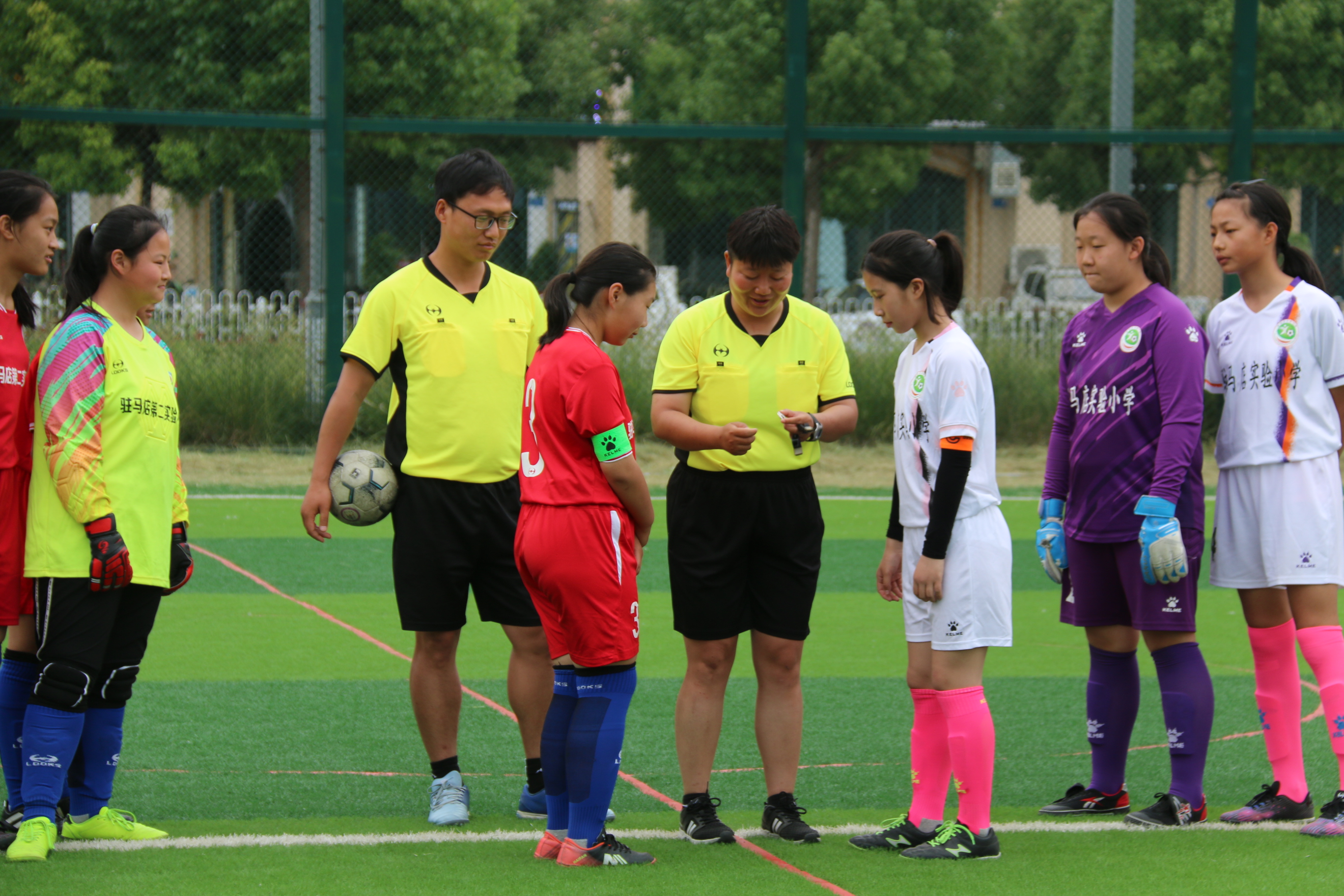驻马店第二实验小学校长杯足球赛,2023市长杯新乡女子足球小学