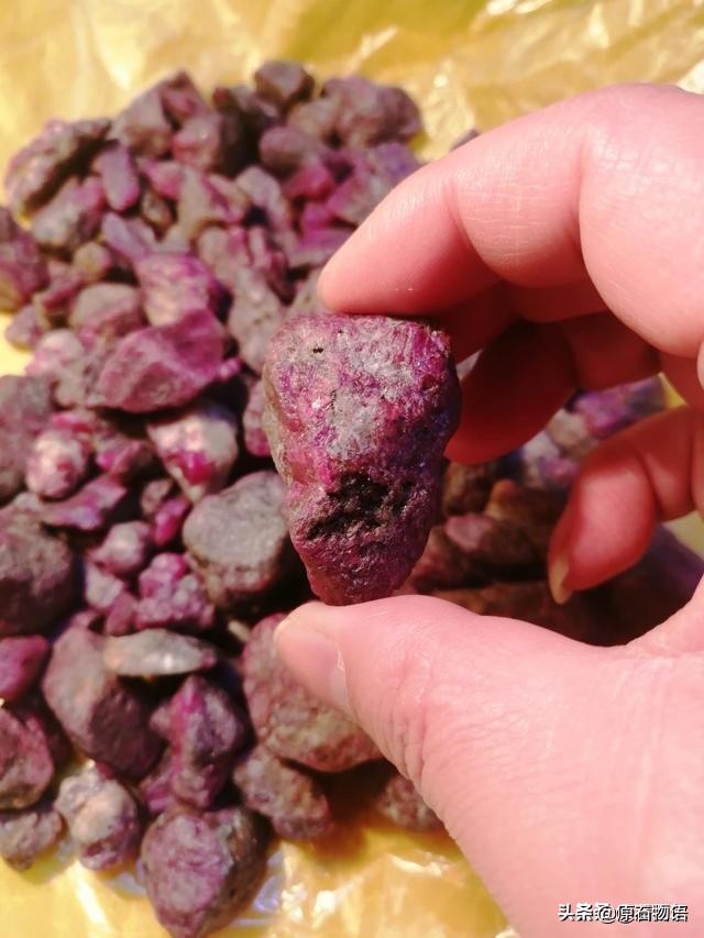 现代文玩行情走低,文玩收藏走低