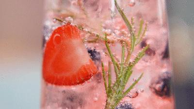 家楼下的「茶饮咖啡+精酿」，从清醒到微醺都给你安排上