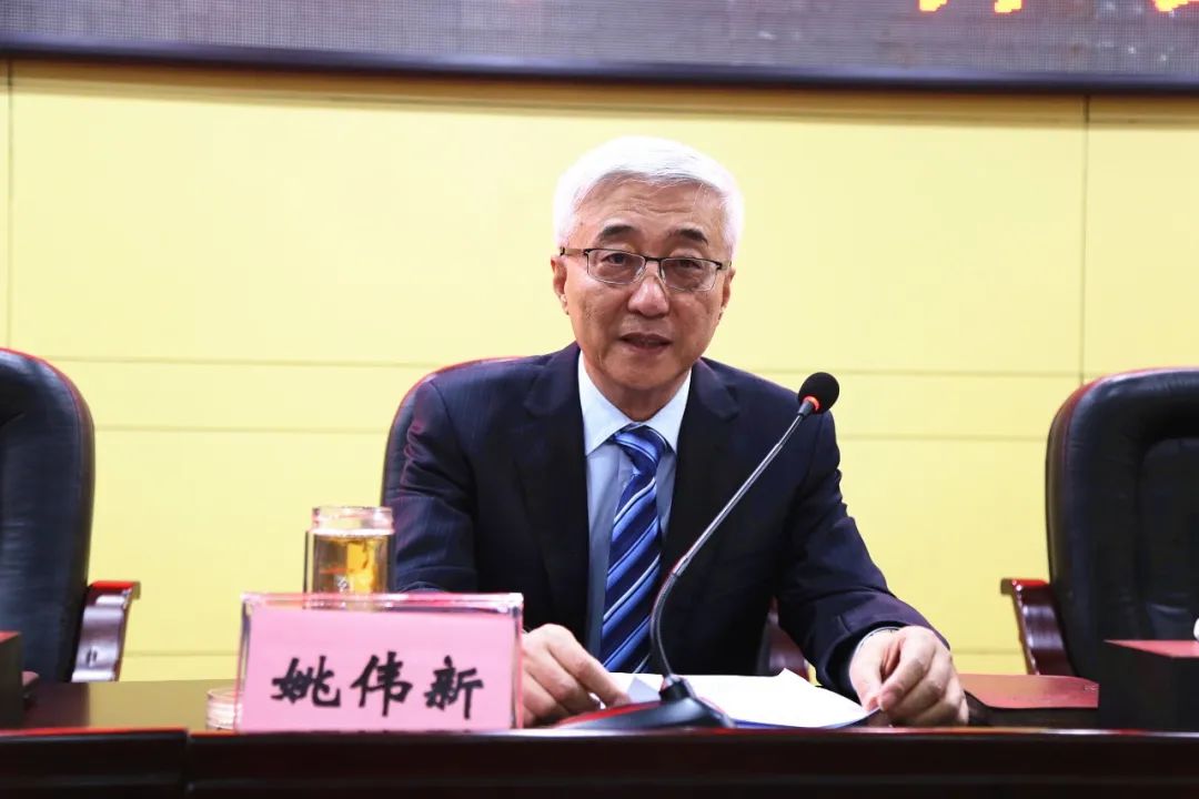 山东日照岚桥集团叶成简历,岚桥集团叶成发家史