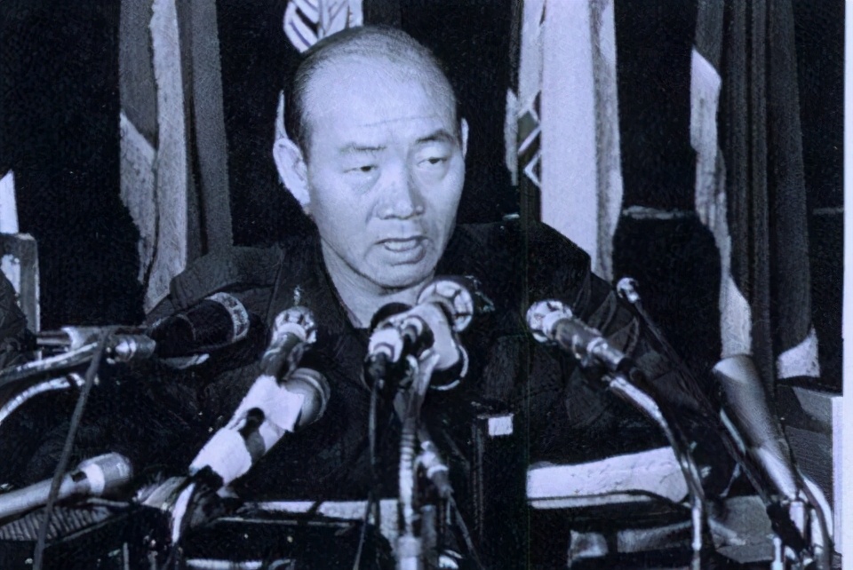 韩国青瓦台的历任总统,韩国哪些总统死在青瓦台