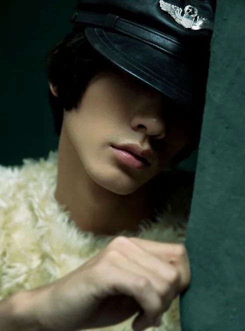 穷小子5万块钱成为世界首富,穷小子五分钱逆袭富豪的完整视频