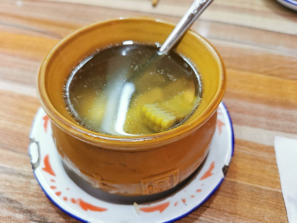 江西美食瓦罐汤介绍,江西南昌瓦罐煨汤做法