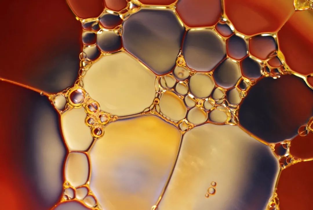 让你的肌肤水润的秘密武器,让你的肌肤得到充分的吸收