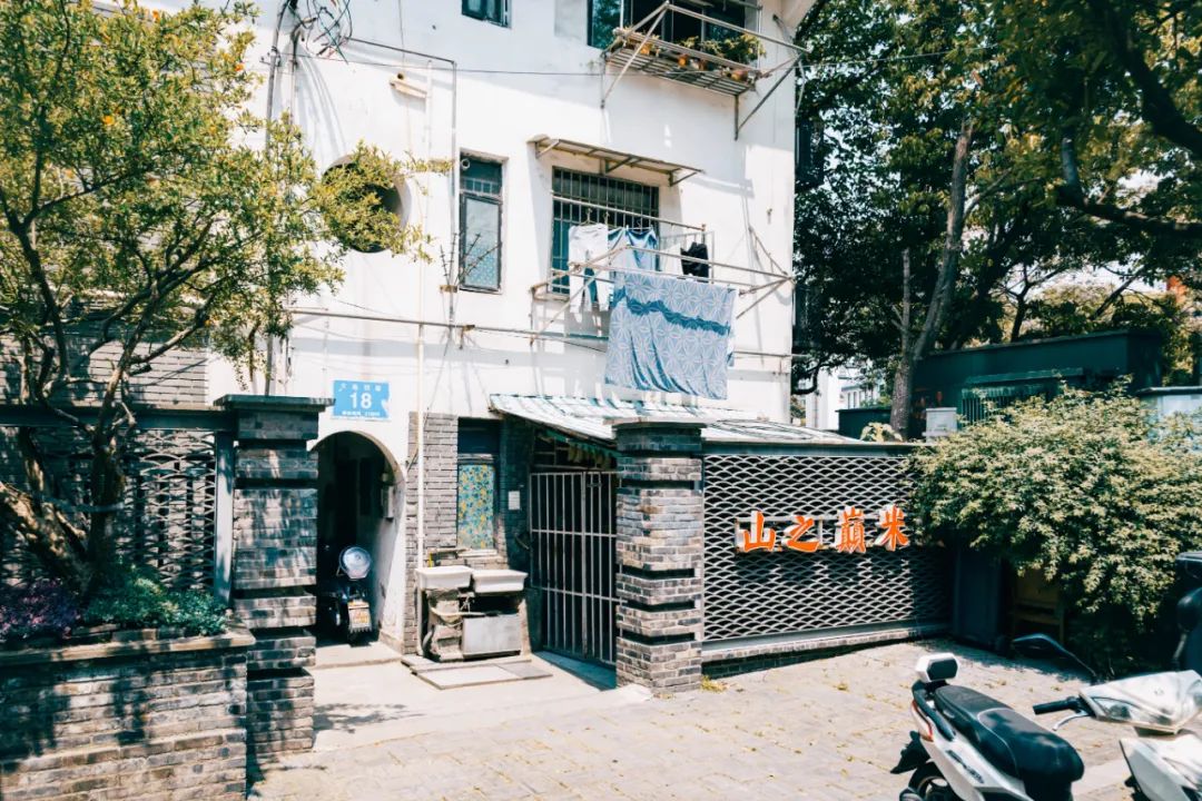 现在还没有营业的小吃店,那些被遗忘的小吃店