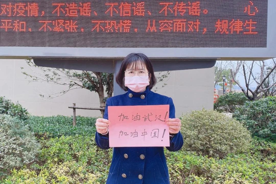 致敬地产人的短句,致敬地产工作者