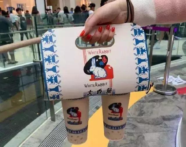 近期迷惑行为大赏：优衣库T恤抢破头、全网嘲蔡徐坤