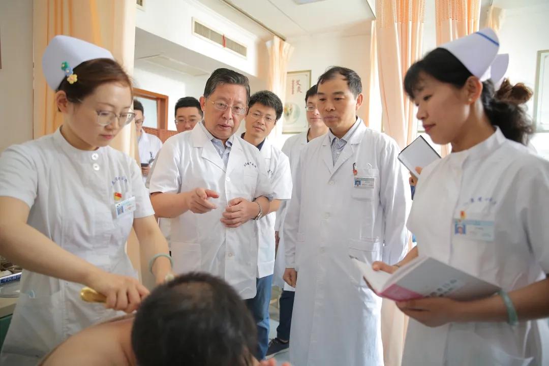 新颖丨省中医院藏着一个“穿越病房”，患者治疗用的是古方古法