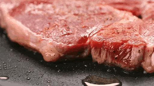 美国人顿顿吃肉,美国人有多喜欢吃牛排