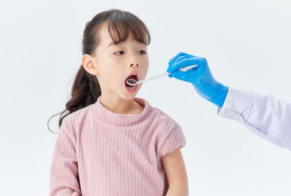 提醒家长关注幼儿换牙问题,换牙期父母要知道的