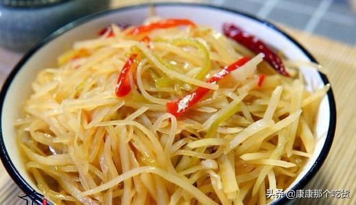 为什么炒饭炒面一放味精就粘锅,炒饭炒面不粘锅的技巧