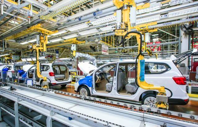 毛主席亲自选址的洛阳一拖，为什么没像二汽一样乘上“东风”？