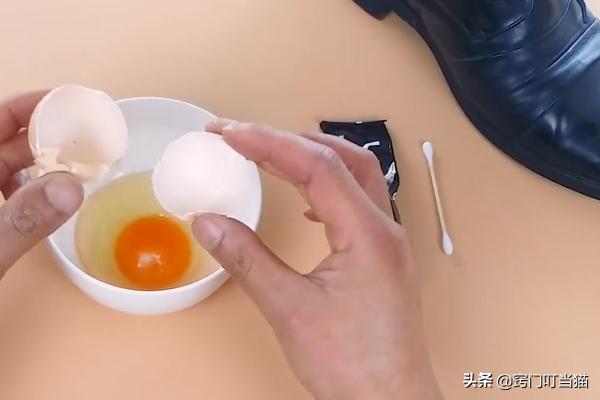 皮鞋蹭破皮了别烦恼,皮鞋蹭掉一丁点怎么办