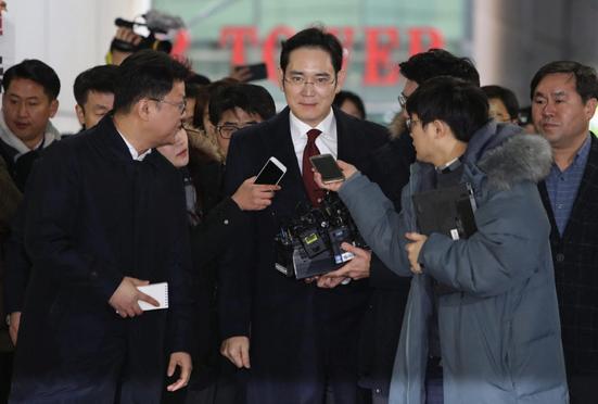 文在寅和三星现在关系,文在寅和三星掌门人