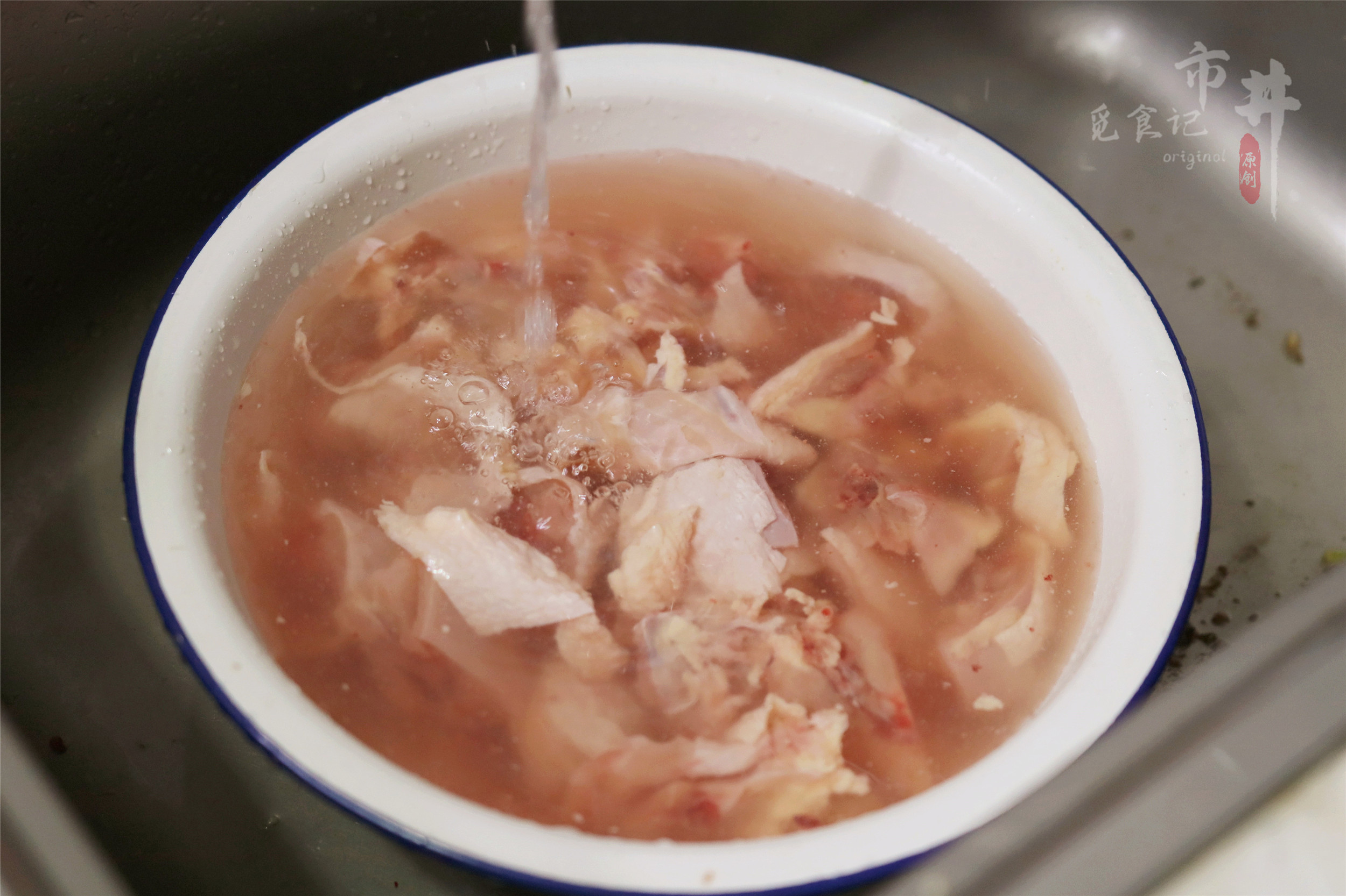 小时候做的可以吃的鸡,小时候路边的铁锅炒鸡做法