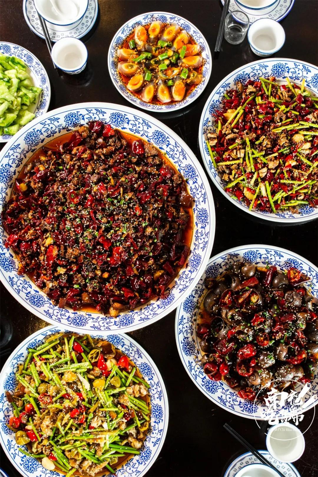 西充南鱼喃醉鸡菜单,南鱼喃醉鸡西充店面积有多大