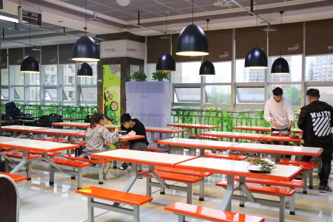 探秘北京大学食堂,四川探秘大学食堂