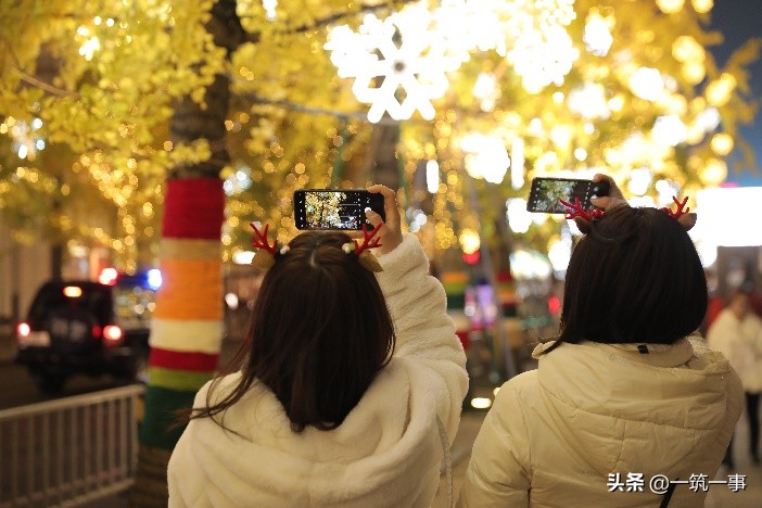 成都IFSSTARWINK星耀许愿季暖冬活动闪耀启幕