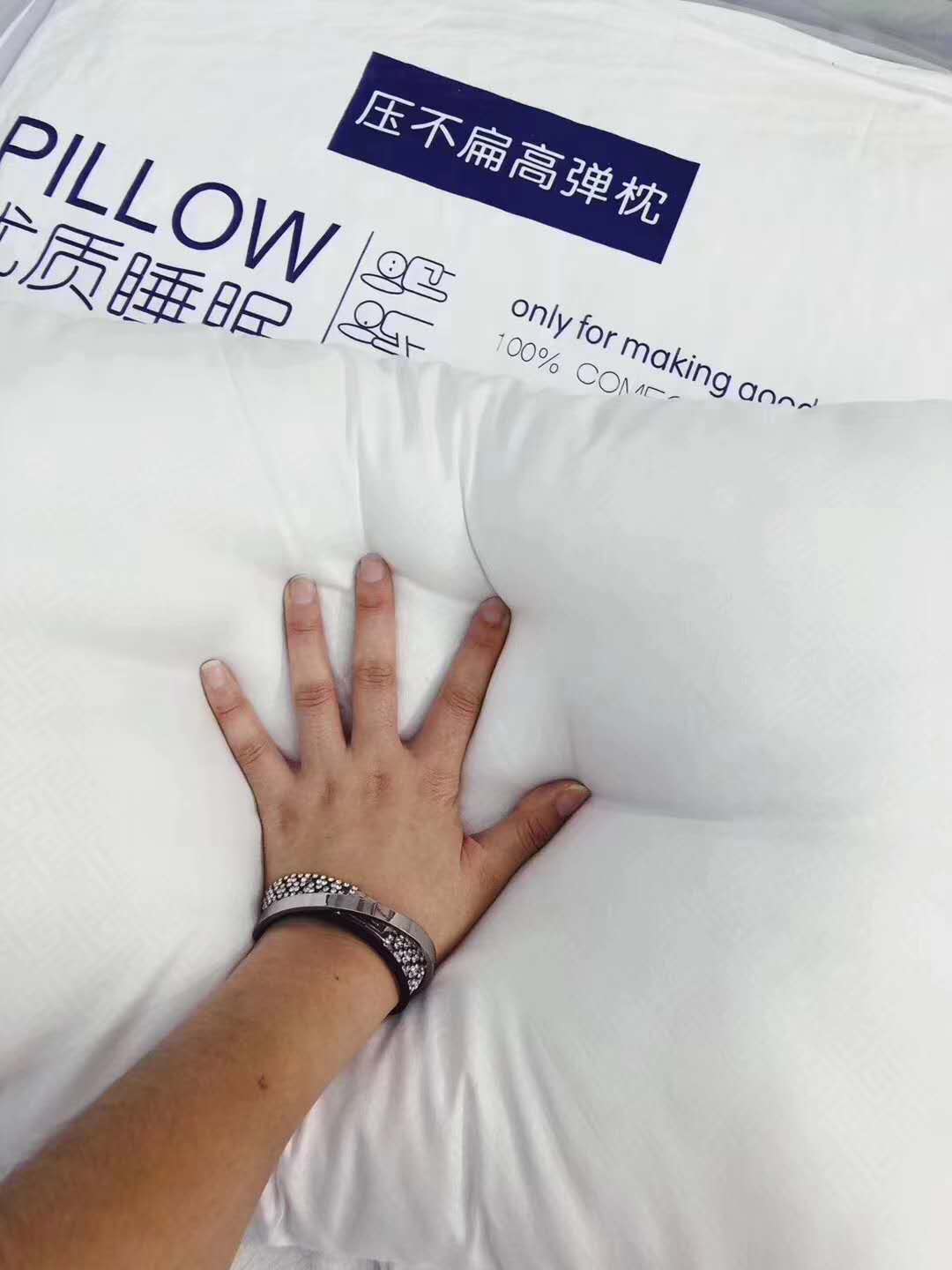 棉花枕头和乳胶枕哪个更好,枕头高点儿好还是低点好