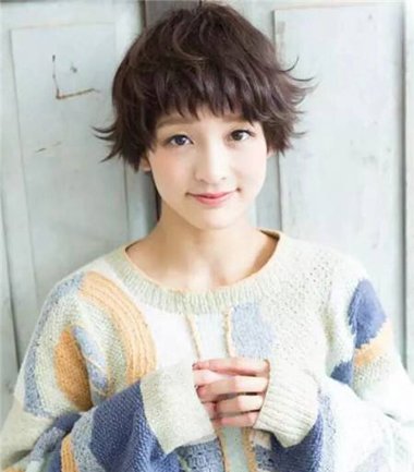 短发烫发小卷教程全过程,烫短发小卷洋气的全烫发型