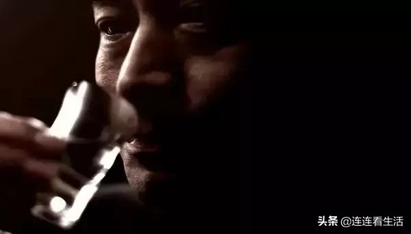 常闻白酒味有坏处吗,饮酒后嘴里全是苦味