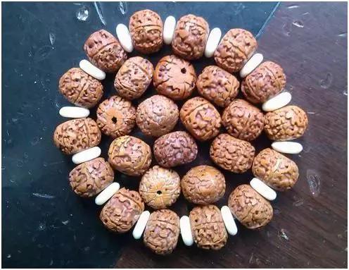 无齿金刚菩提子打磨视频,藏式无齿金刚