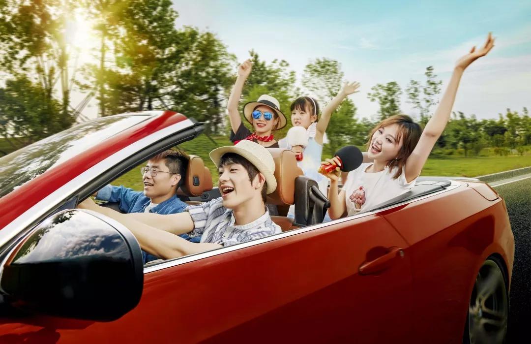 何炅唱吧小巨蛋麦克风,何炅唱吧麦克风