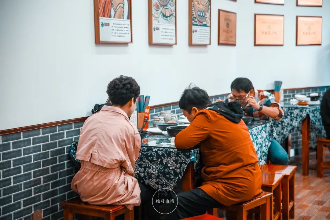 曲靖200一碗的过桥米线,曲靖高端过桥米线