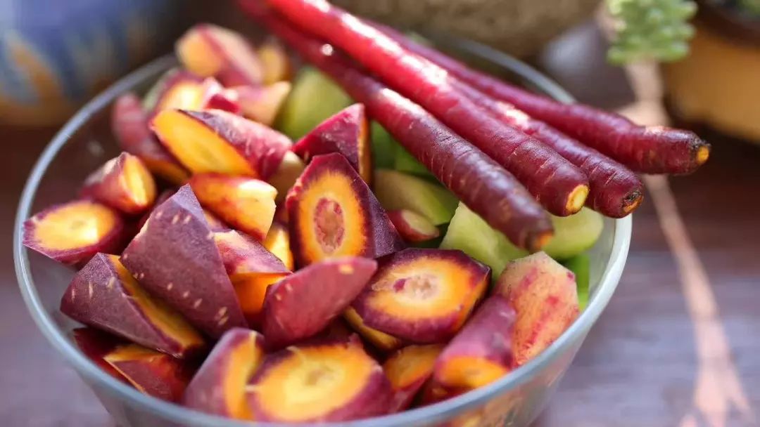 花青素甜脆萝卜,维c含量高的野果