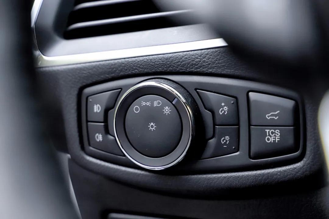 福特锐界对比汉兰达深度测评,锐界plus和汉兰达2.0t哪个值得买