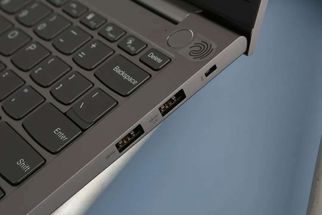 轻薄办公本性价比高推荐,轻薄本4000以内办公学生推荐