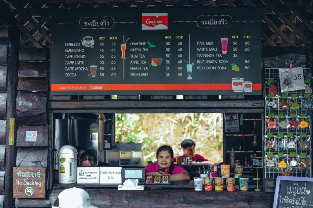 在清迈逛夜市感受泰国人慢生活,去清迈享受放下脚步的慢生活