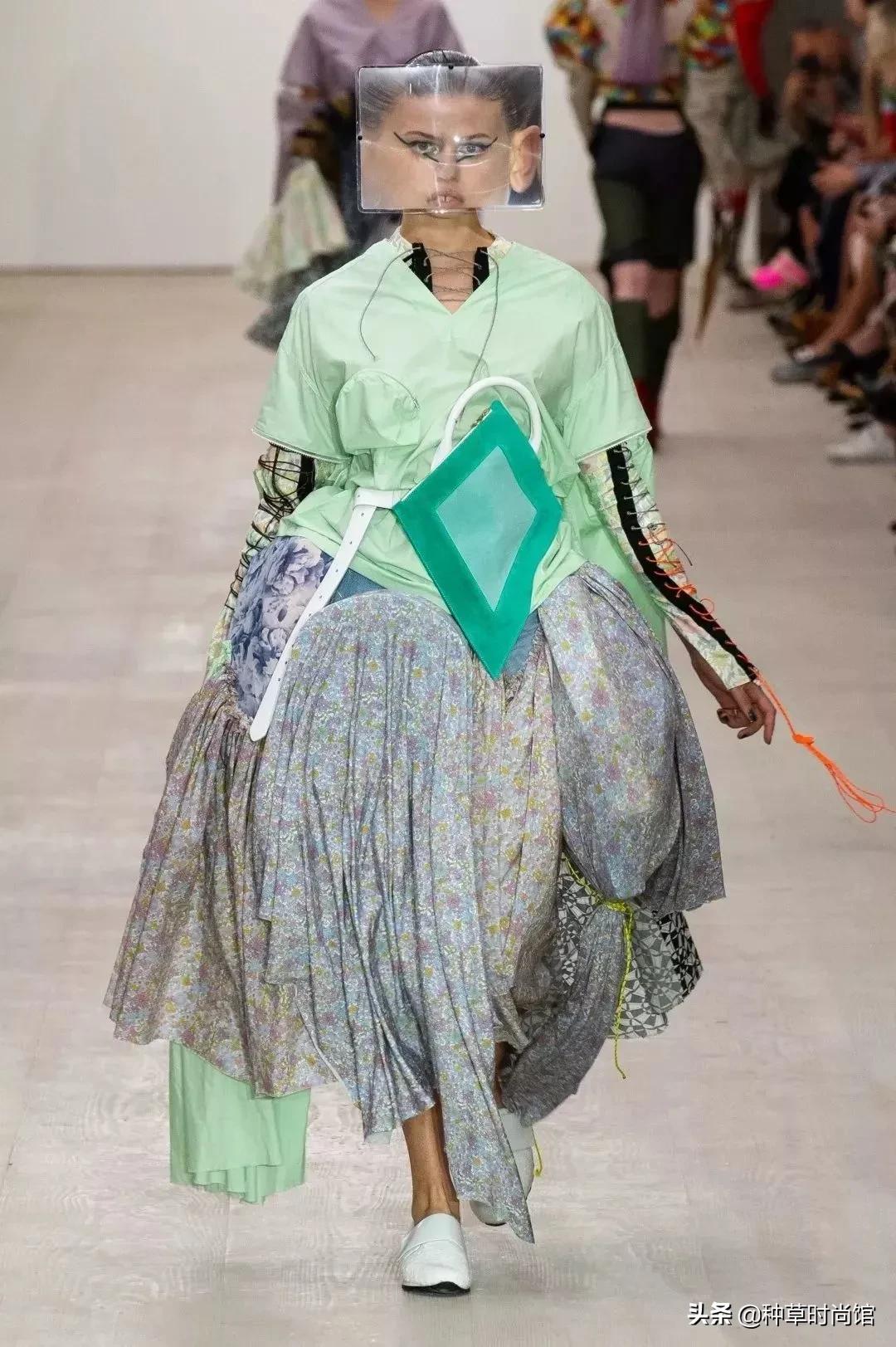 对不起是我不配什么梗,对不起是我不配伴奏