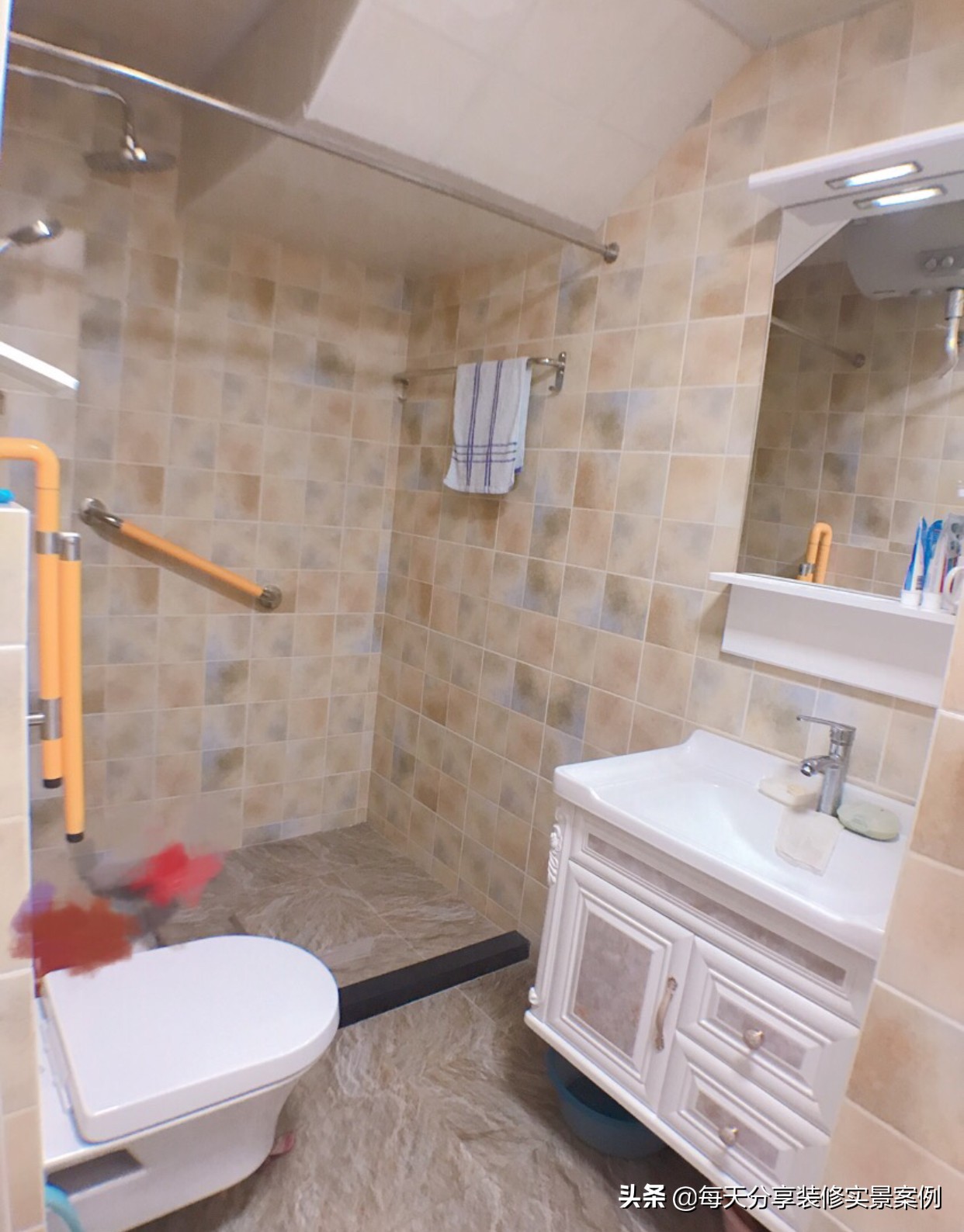 她家房子装修效果图,完美的顶层阁楼设计装修