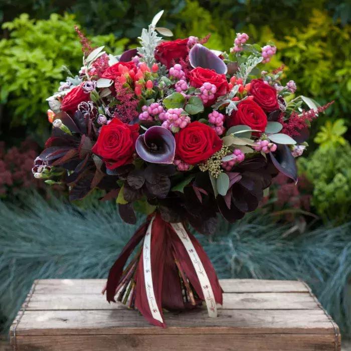 马蹄莲插花怎么养时间长,马蹄莲鲜花养护