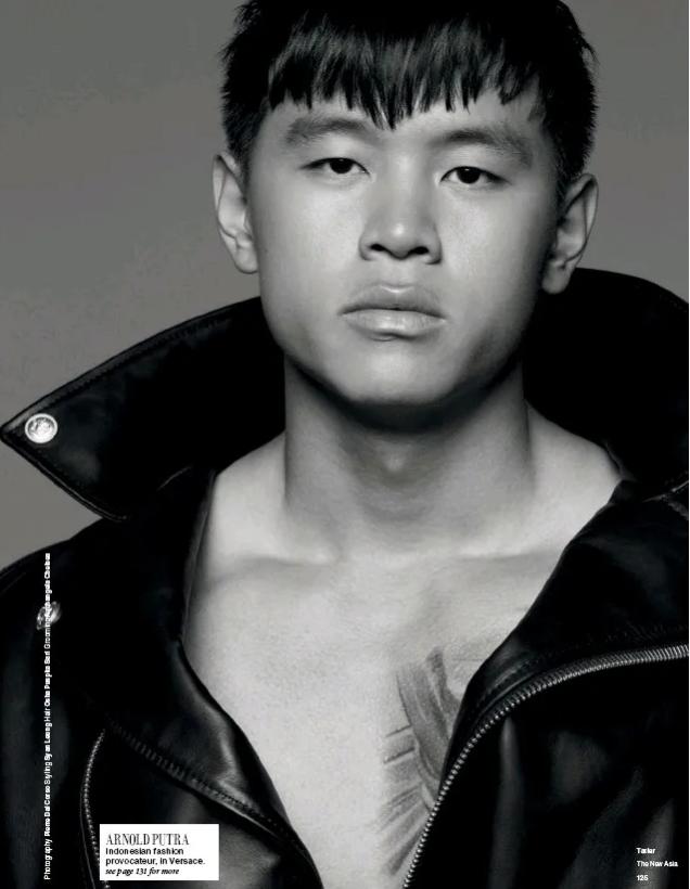 印尼富二代用儿童脊椎和鳄鱼舌头,24岁印尼富二代手拿爆人骨包